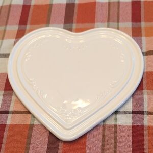 Pfaltzgraff Heart-Shaped Cream Plate